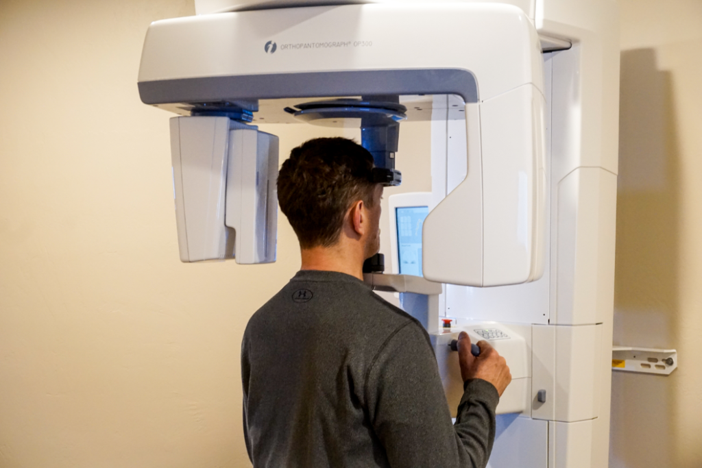 man in 3d cone beam imaging device