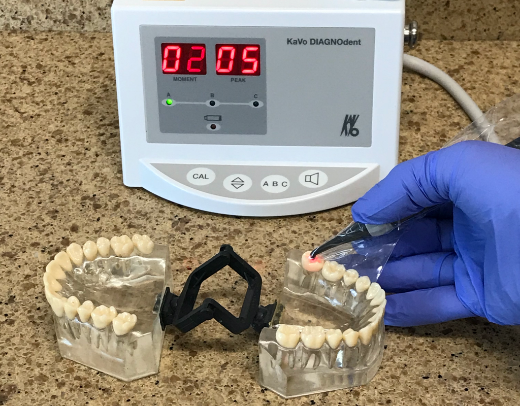 laser cavity detection device